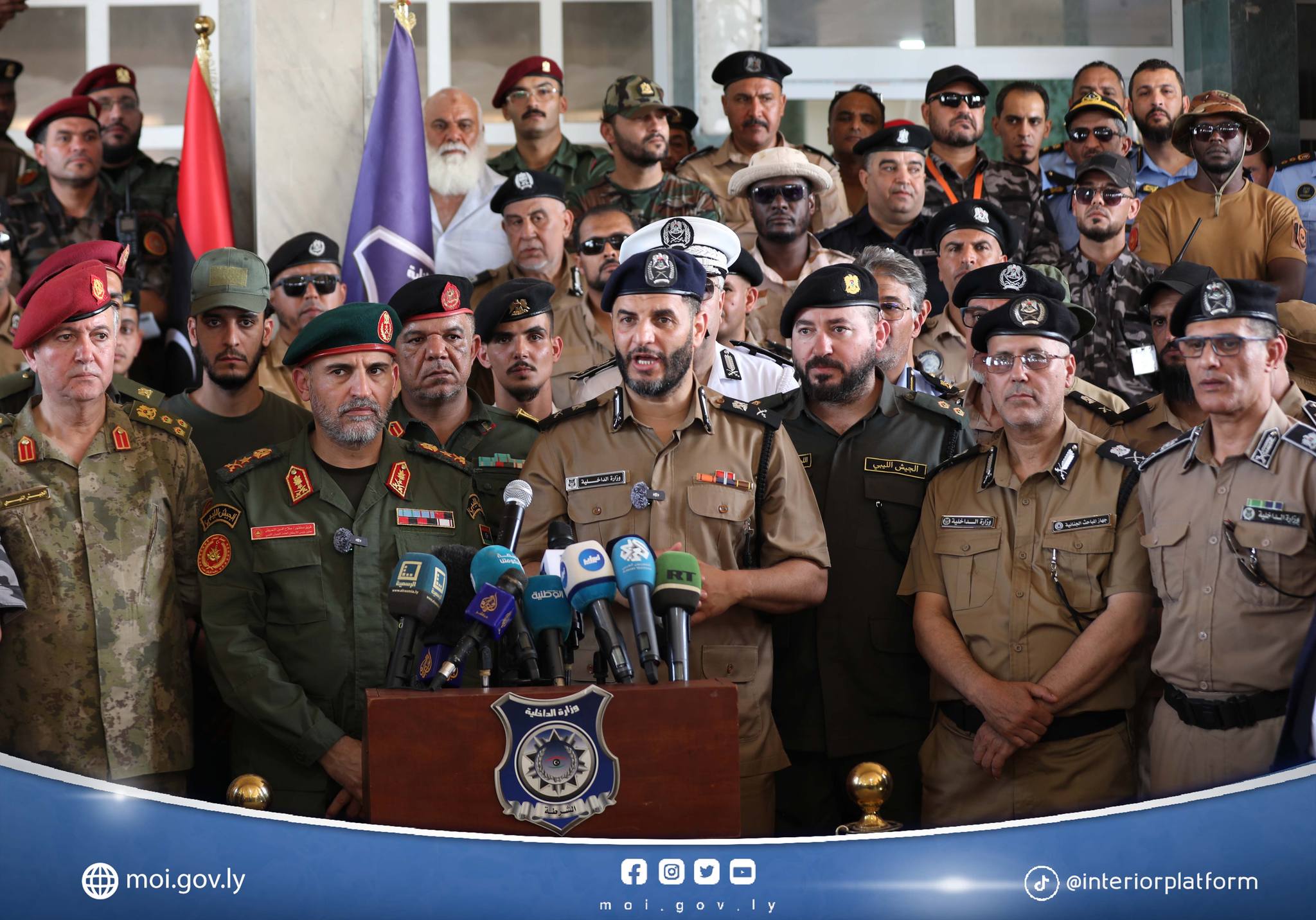 الطرابلسي يعلن خُطَّة لدعم المديريات وتأمين المنافذ والموانئ والانتخابات