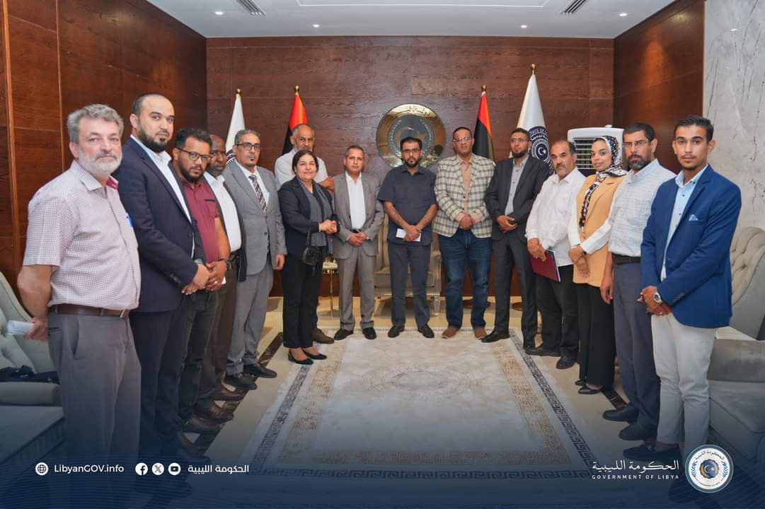 الحويج يتابع آلية تمويل المشروعات الصغرى والمتوسطة ومتناهية الصغر