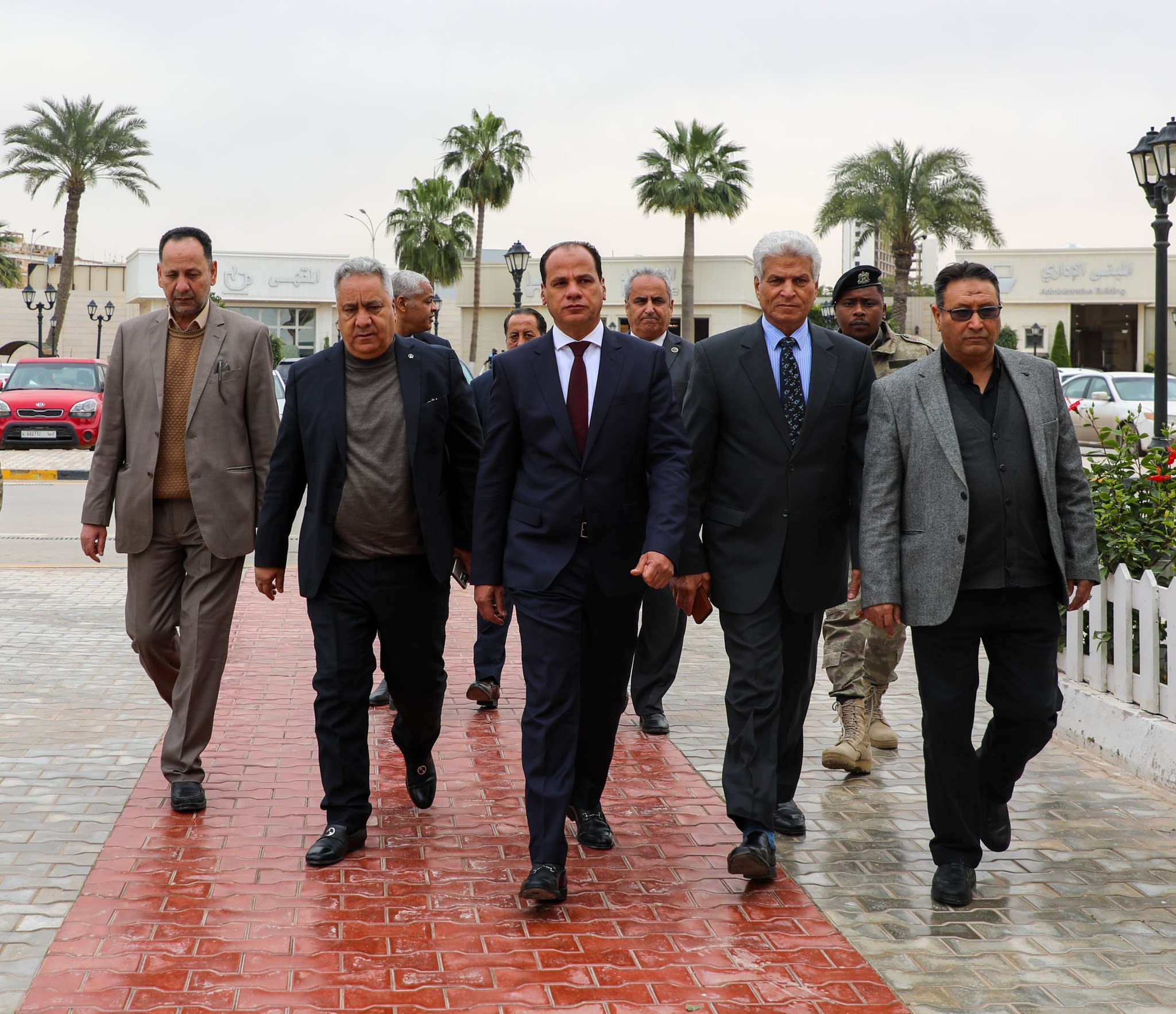 حومة يتفقد جرحى القوات المسلحة الذين أصيبوا خلال معارك تطهير الجنوب الليبي