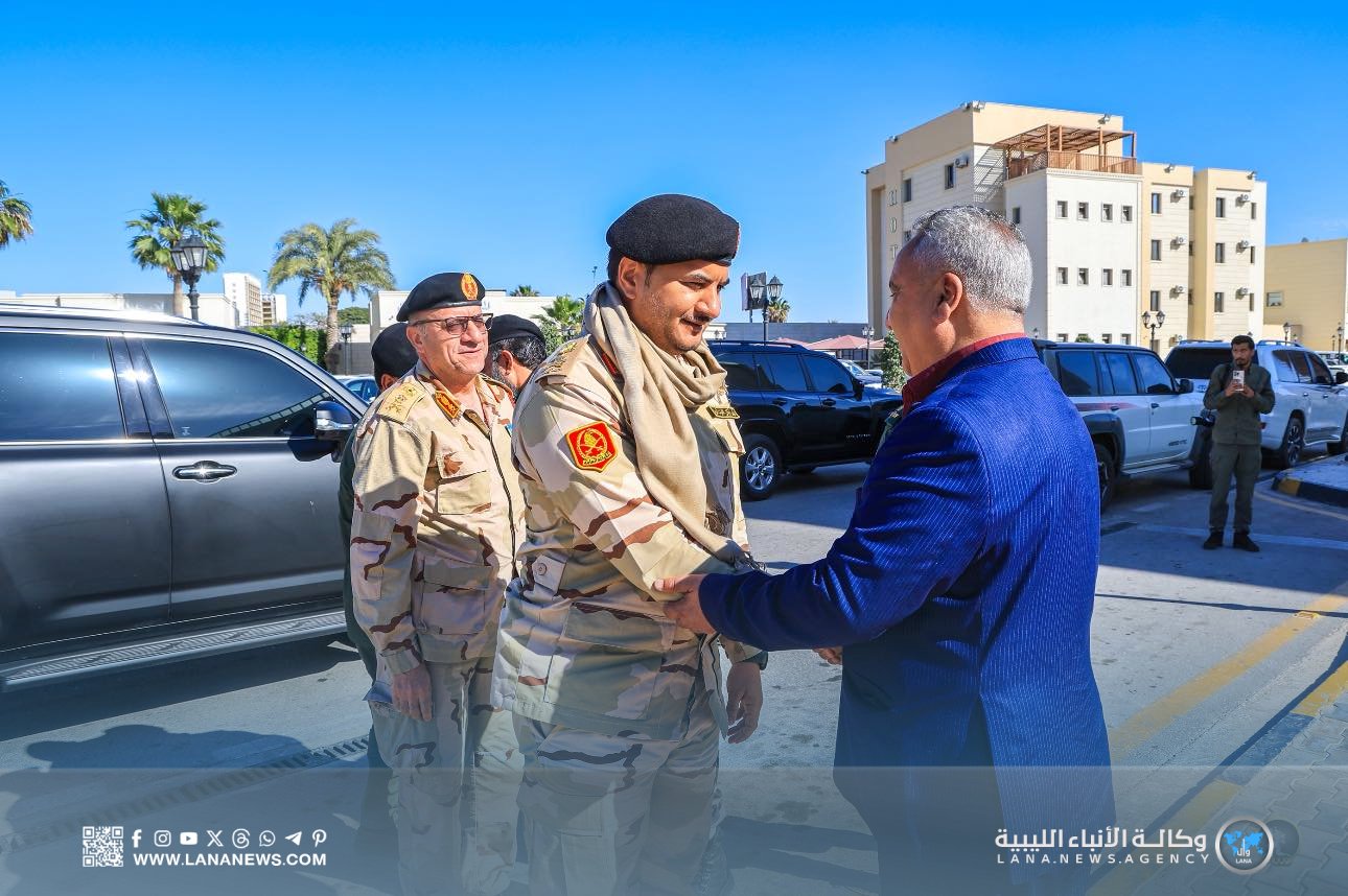 الفريق صدام حفتر يزور المصابين من القوات المسلحة في حادث سير بطريق بنغازي – زلة