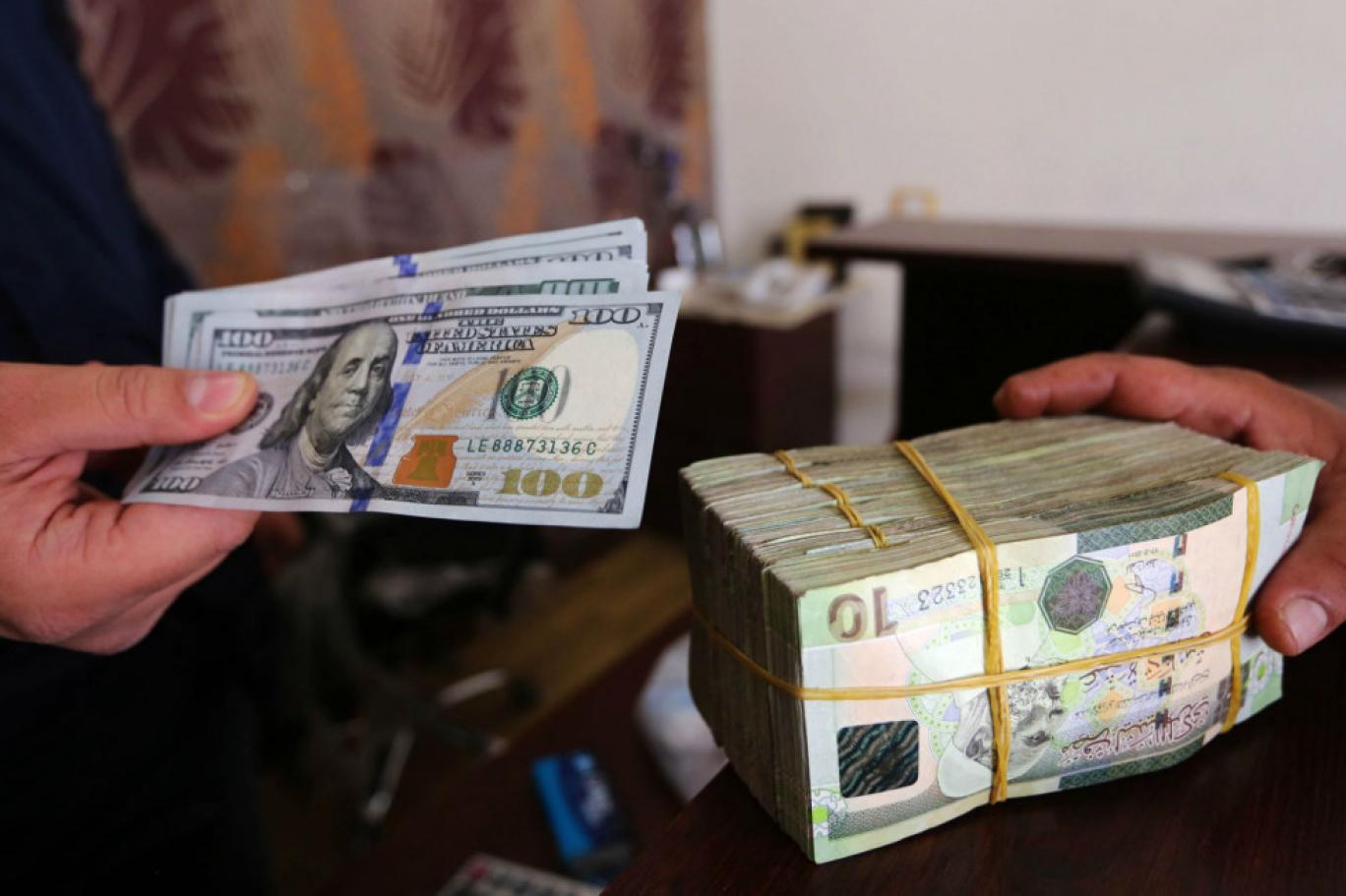 مواطنين يشتكون من غلاء المعيشة ومتخوفين من ضغوط اقتصادية جديدة تلوح في الأفق