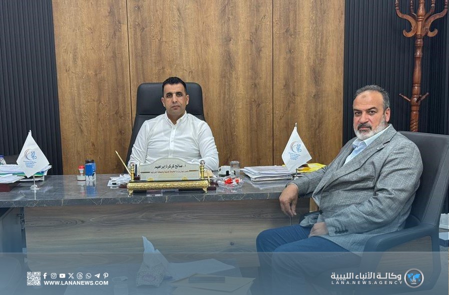 وزارة الخدمة المدنية تتابع سير العمل بمستشفيي الأبرق وتاكنس