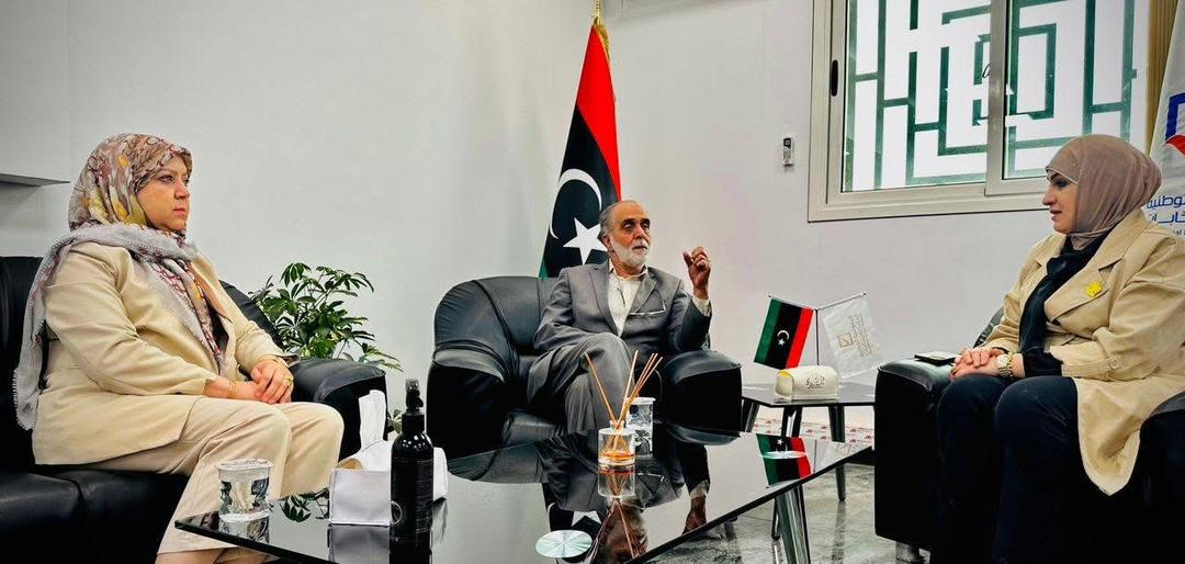 البرغثي تؤكد دعم مشاركة المرأة في الانتخابات