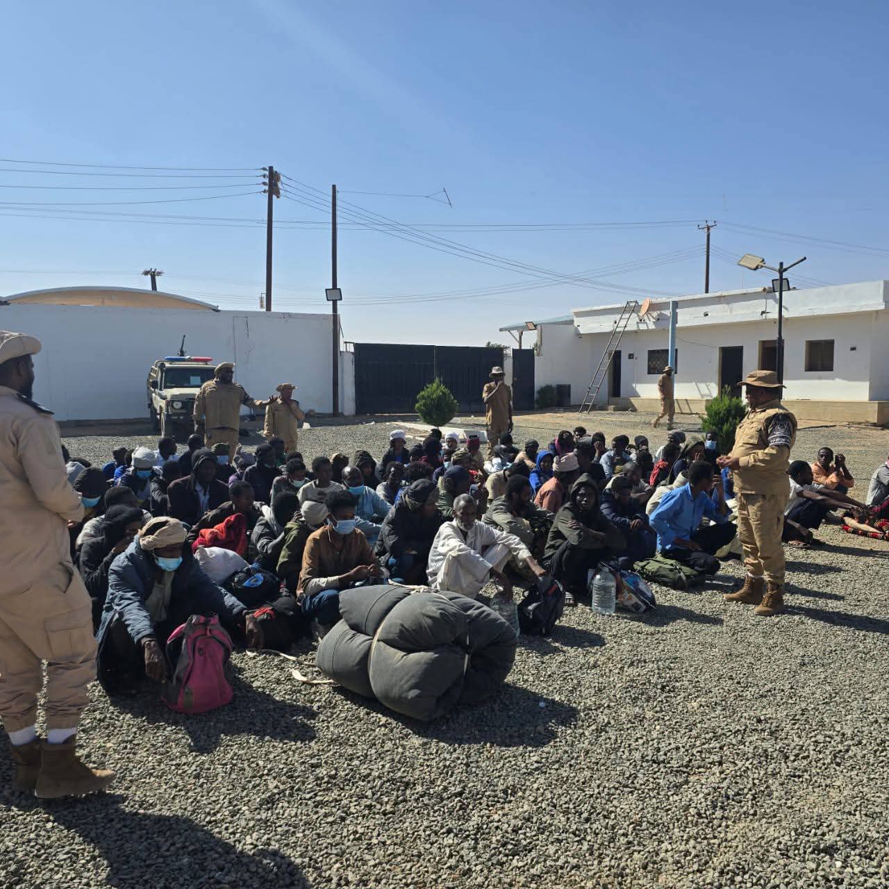 ترحيل 176 مهاجرًا غير شرعي من الجنسية التشادية من الكفرة