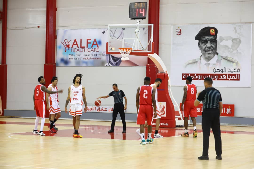 الأهليان يحسمان أولى مواجهات نصف نهائي دوري السلة الليبي