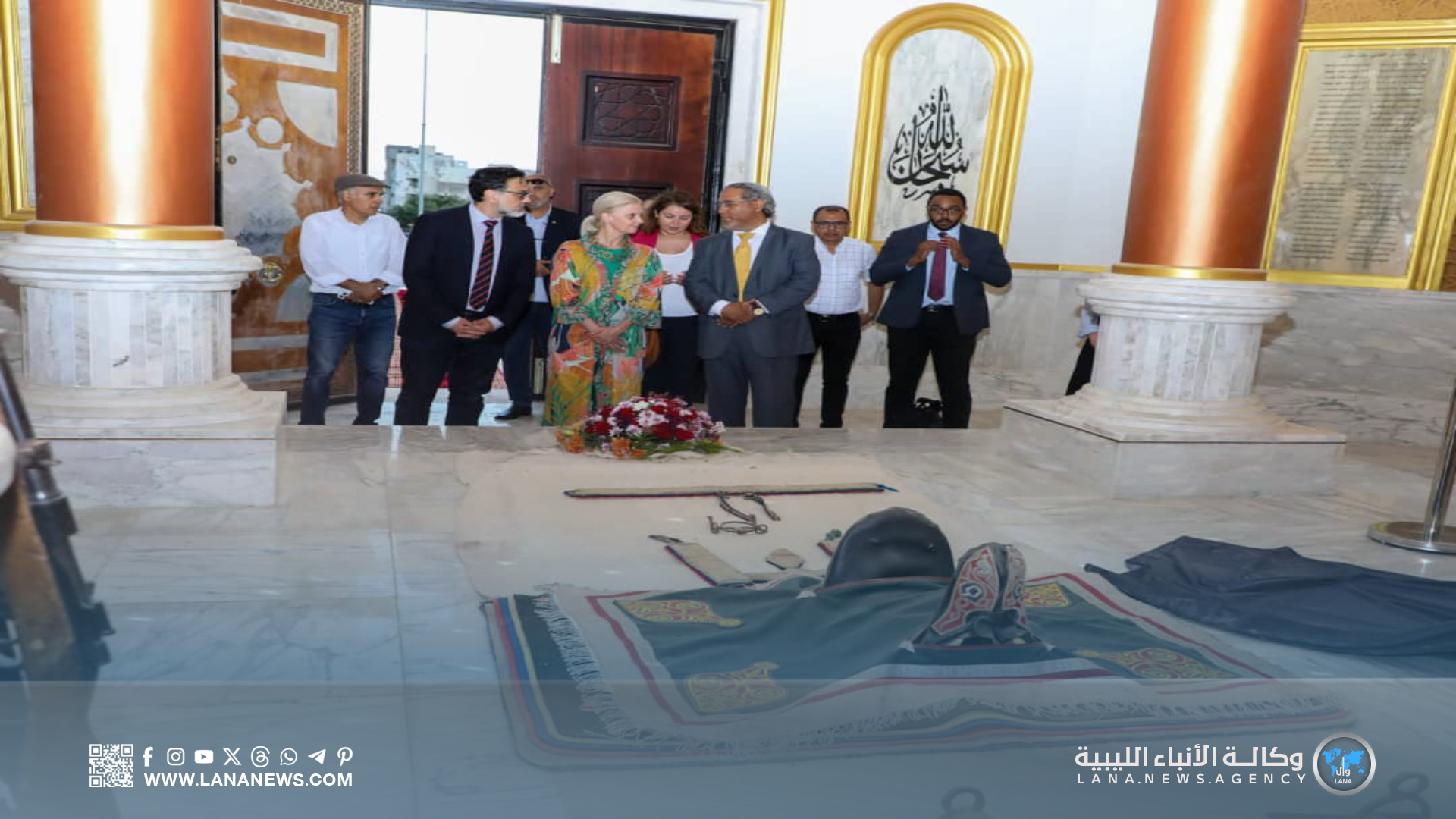 وفد أممي يزور ضريح الشهيد عمر المختار في بنغازي