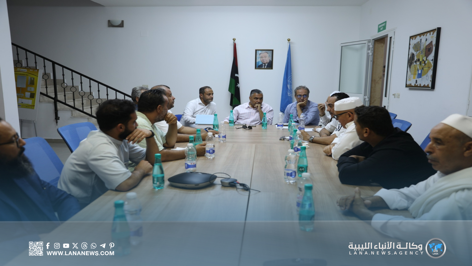 وفد المتظاهرين يُناقش مع البعثة الأممية ضرورة تغيير الحكومة وخارطة طريق انتخابية