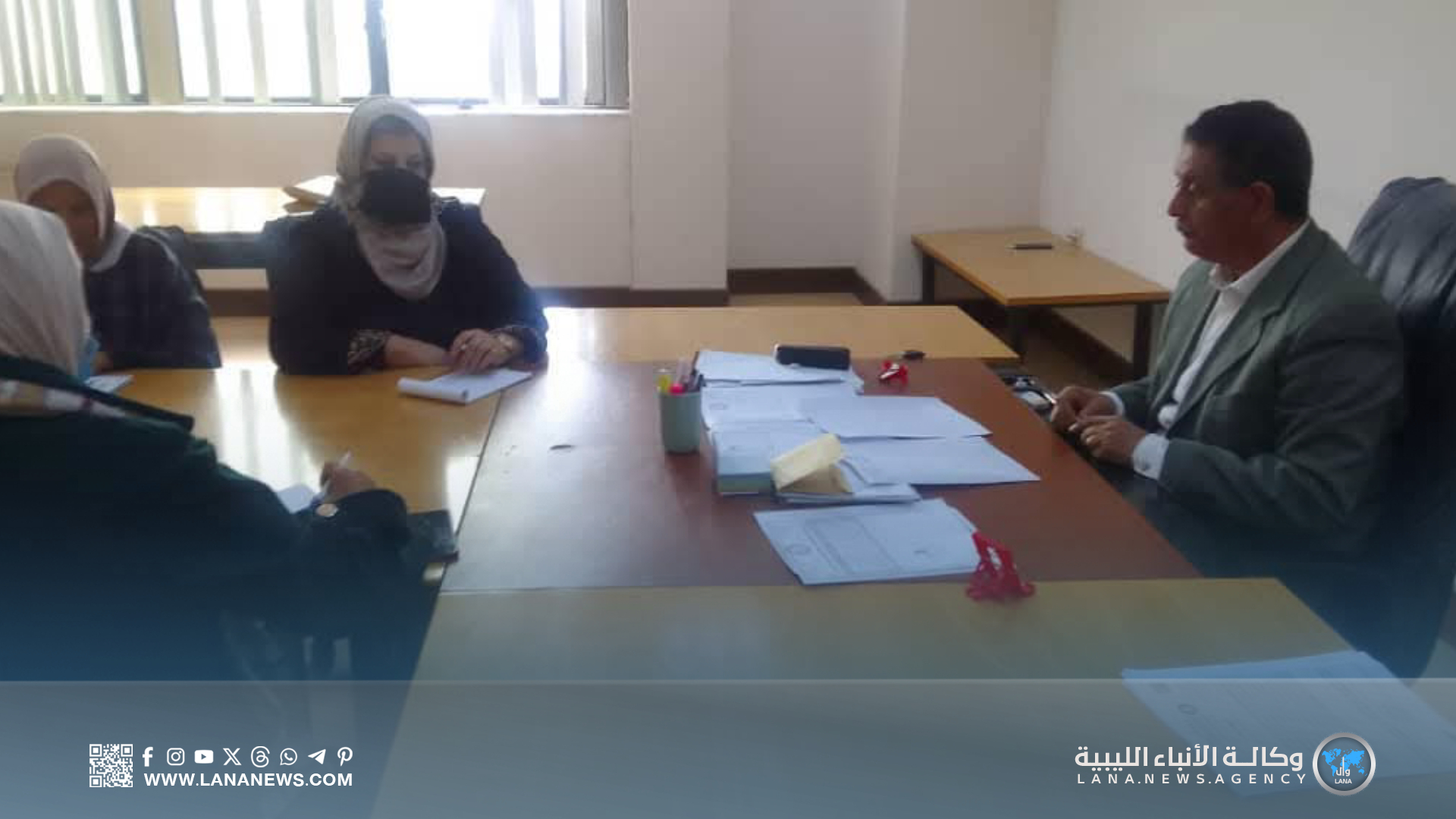 مكتب الخدمة المدنية سرت يبحث تسريع إعداد الملاكات وحل تأخر الإفراجات