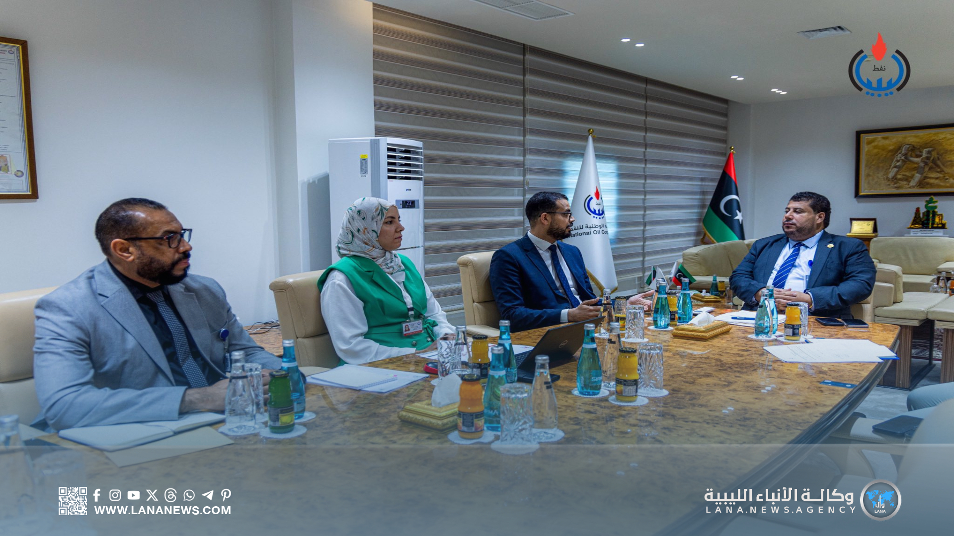 الوطنية للنفط تتابع مشروع (7000+) لتوظيف خريجي التخصصات النفطية