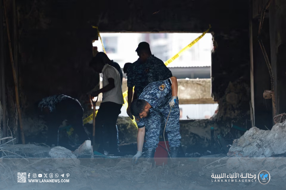 حداد في بنغلاديش بعد تحطم طائرة فوق مدرسة