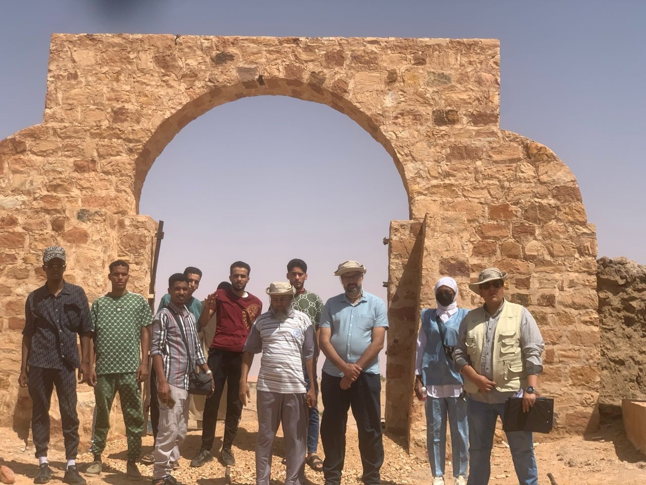 جامعة سبها تنظم زيارة ميدانية إلى مواقع حضارة الجرمنت