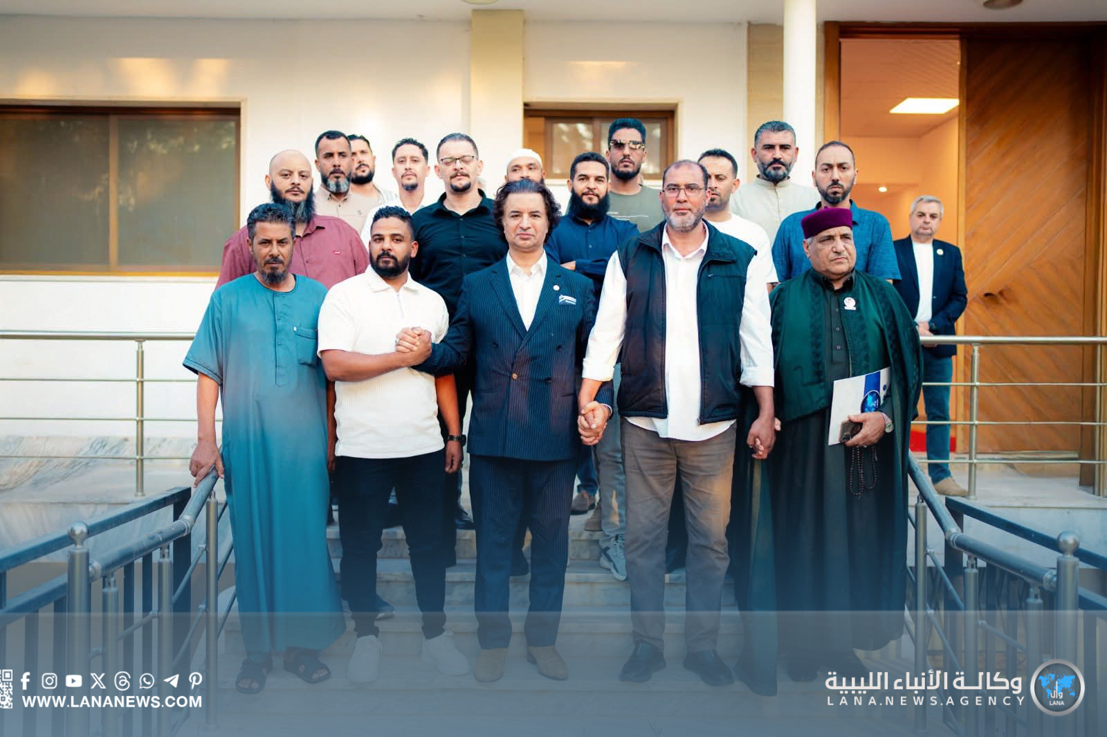 شباب المرج يكرّمون الدكتور الصديق حفتر تقديراً لجهوده الوطنية ودعمه للمبادرات المجتمعية