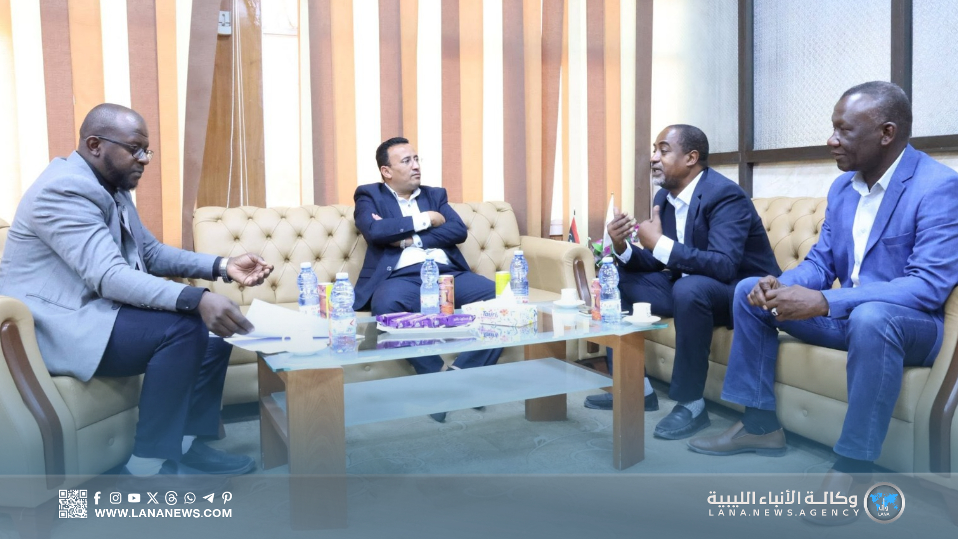 كلية العلوم التقنية والأكاديمية الليبية تعززان التعاون التعليمي