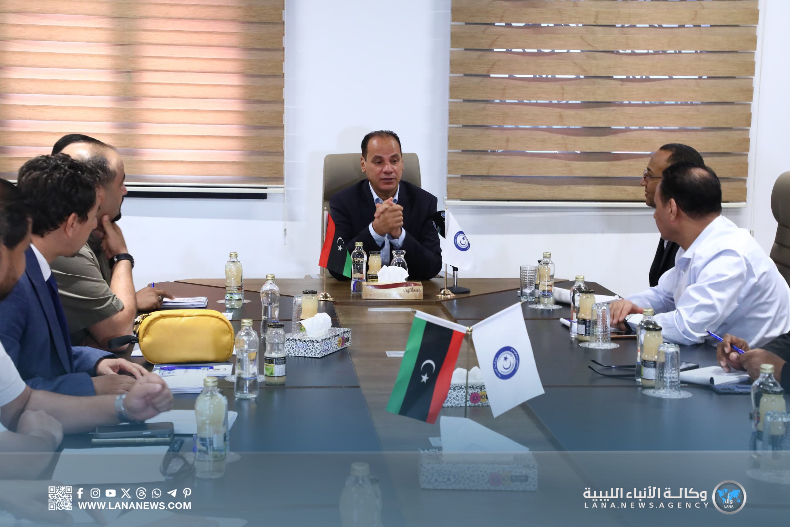 «حومة» يطلع على تجهيزات قاعدة البيانات الخاصة باحتياجات مدن الجنوب