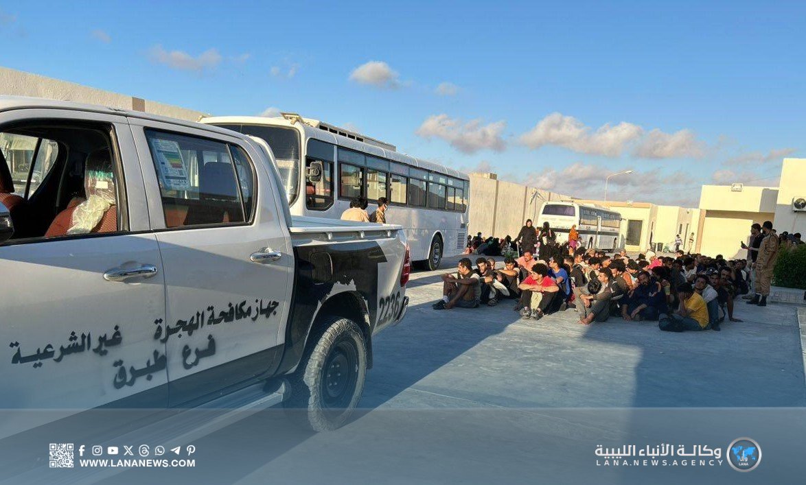 ترحيل (456) مهاجراً غير شرعي يحملون جنسيات مختلفة