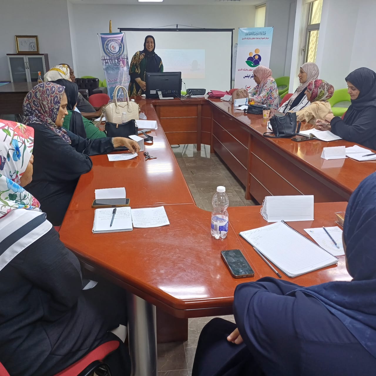 انطلاق دورة تدريبية حول مرحلة الطفولة المتوسطة ضمن مشروع 166 في بنغازي