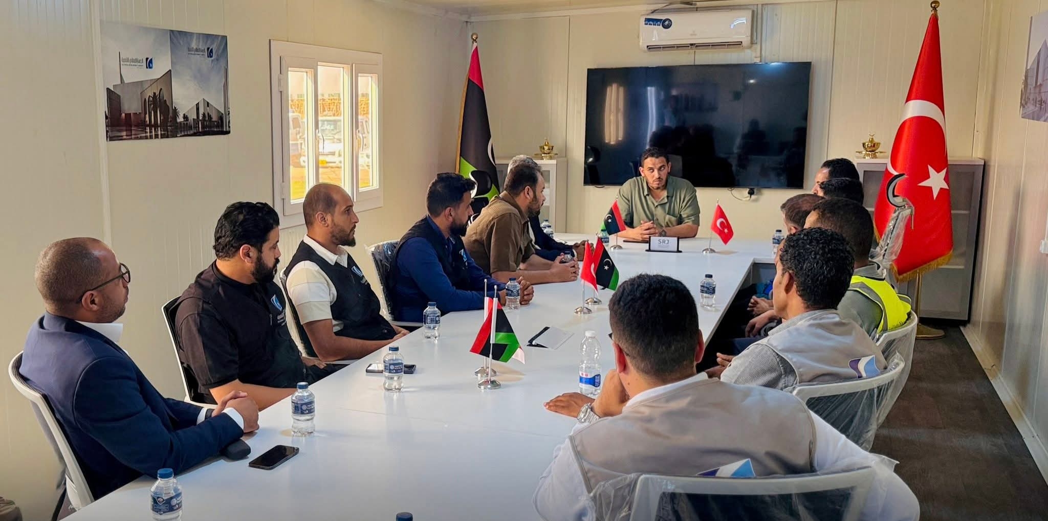 اجتماع مشترك لمتابعة مشروع مسجد المشير بسبها 