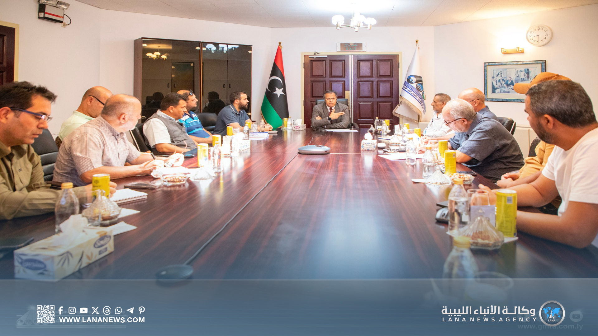 جهاز النهر وصندوق الإعمار يبحثان تغذية مشروعات إسكانية غربي بنغازي بالمياه