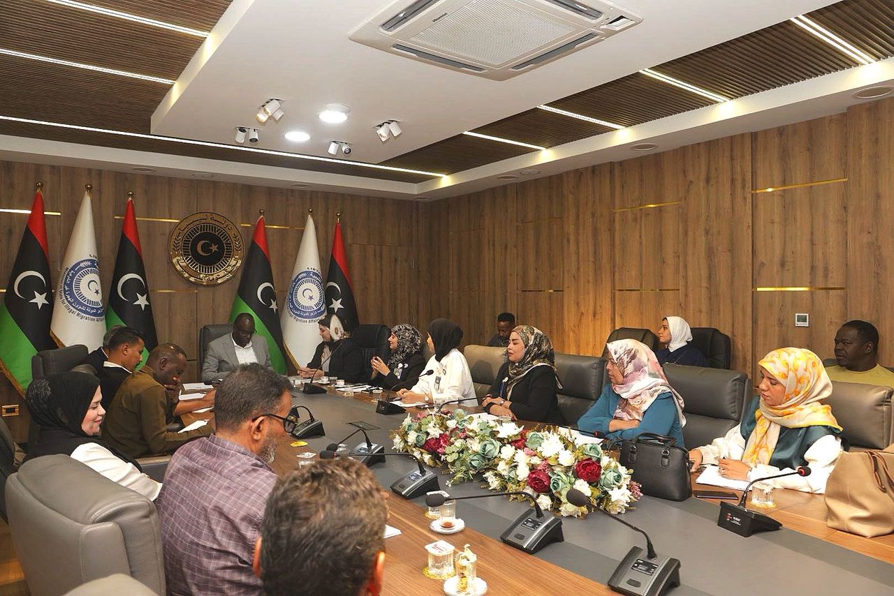 وزير الدولة للهجرة: الهجرة غير الشرعية تمثل أولوية وطنية ومسؤولية أمنية ومجتمعية