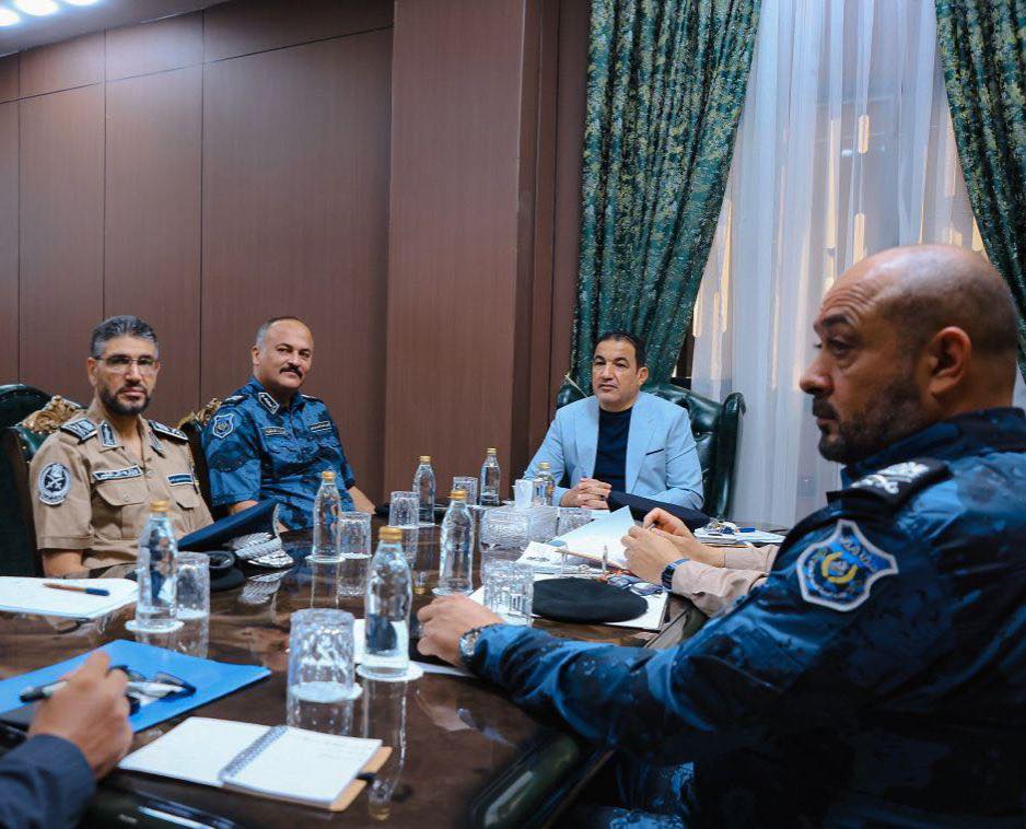 وزير الداخلية يبحث تعزيز التعاون الأمني مع الأردن وبيلاروسيا