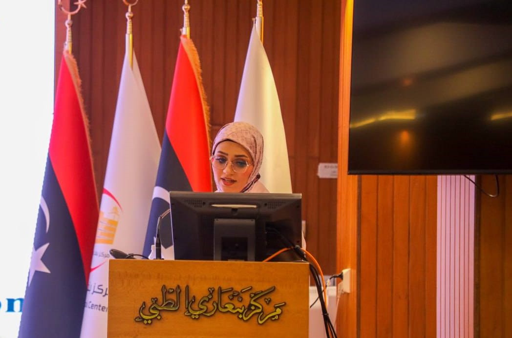 باحثة ليبية تبرز دور التصوير بالرنين المغناطيسي في التمييز بين الأورام الحميدة والخبيثة