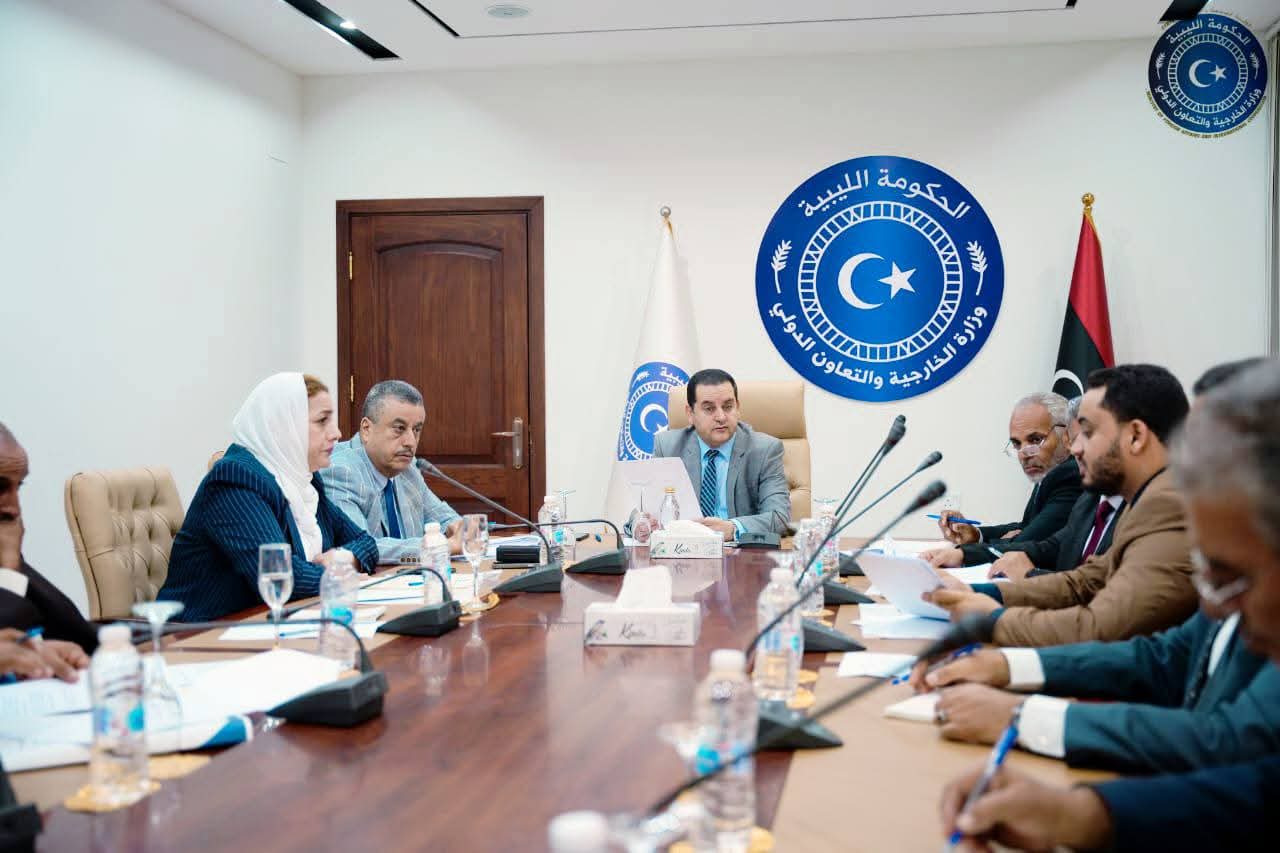 وزارة الخارجية تبحث الاستعدادات للاحتفال بيوم الدبلوماسية الليبية