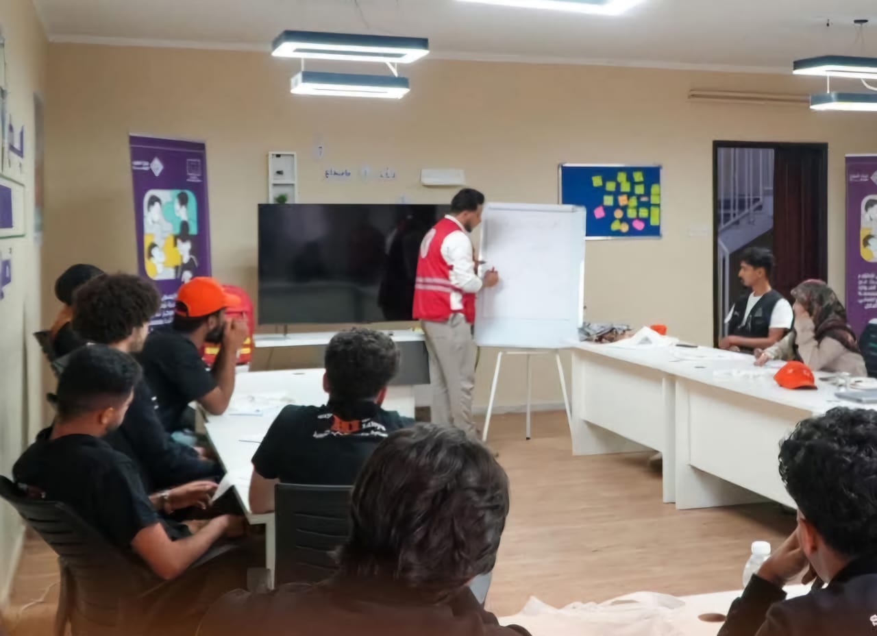 تعاون بين بيت شباب البيضاء و الهلال الأحمر لتنفيذ دورات تدريبية