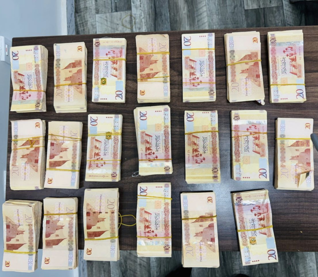 ضبط مرتكبي سرقة بسوق فينيسيا واسترجاع المبلغ المسروق