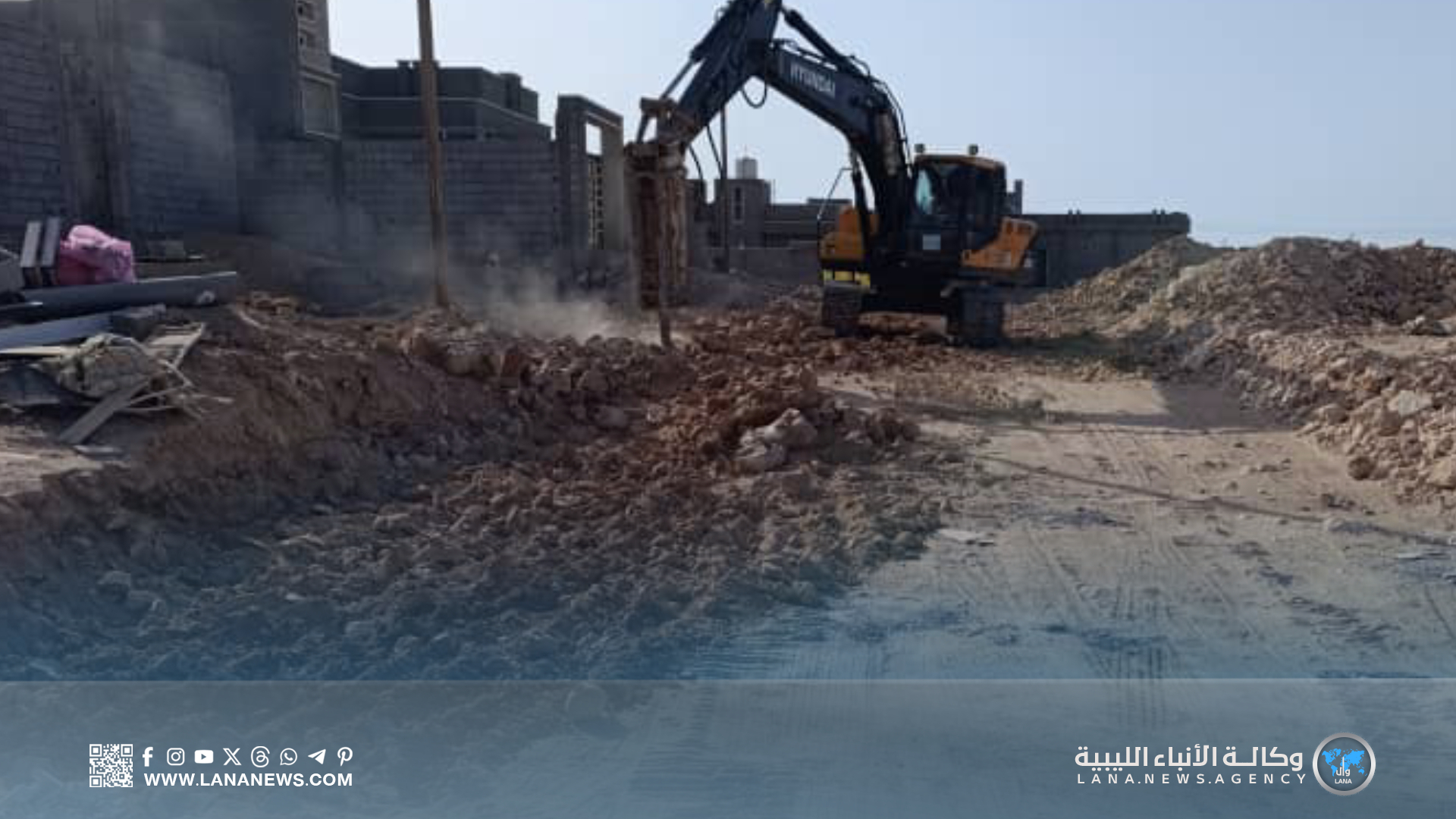 تواصل تنفيذ مشروعي طريق المشاشية والسكني العلوي بن جواد في سرت 