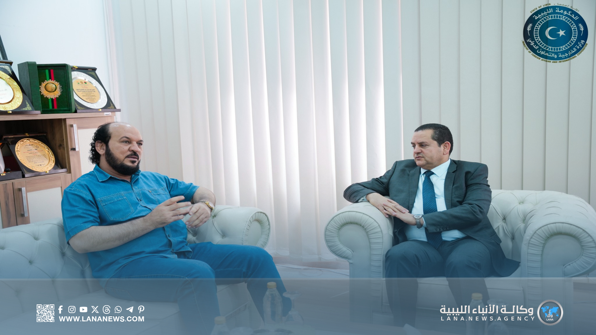 وزير الخارجية والنائب أحمد الشارف يناقشان تفعيل الخدمات القنصلية بالجنوب