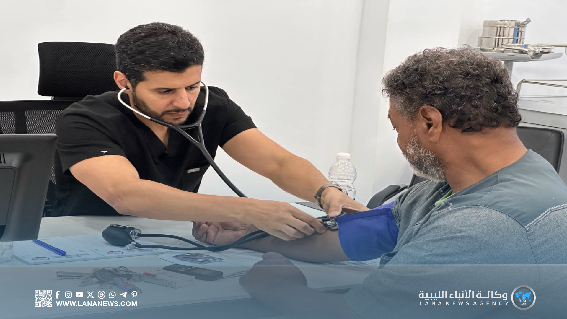 استشاري ليبي زائر من أمريكا يُباشر الكشف في بنغازي