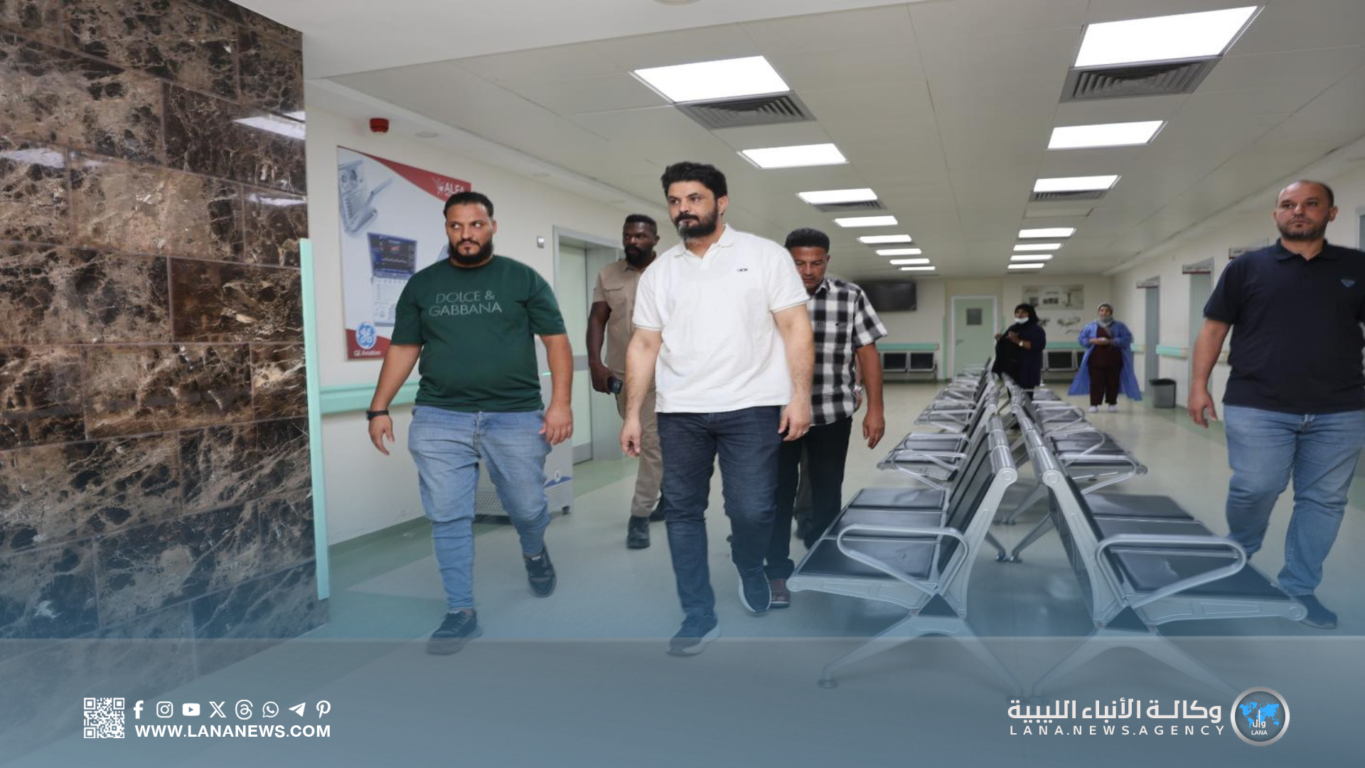 وكيل وزارة الصحة يتفقد تجهيزات مركز بنغازي الطبي ويُطالب بتحسين الخدمات
