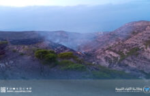 الشرطة الزراعية تُناشد بتوفير طائرة إطفاء لمكافحة حريق وادي الأثرون