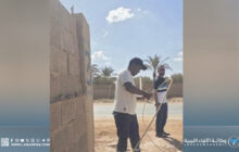 شاحنة مخالفة تُسبب انقطاع التيار الكهربائي في حي المركبات ببنغازي