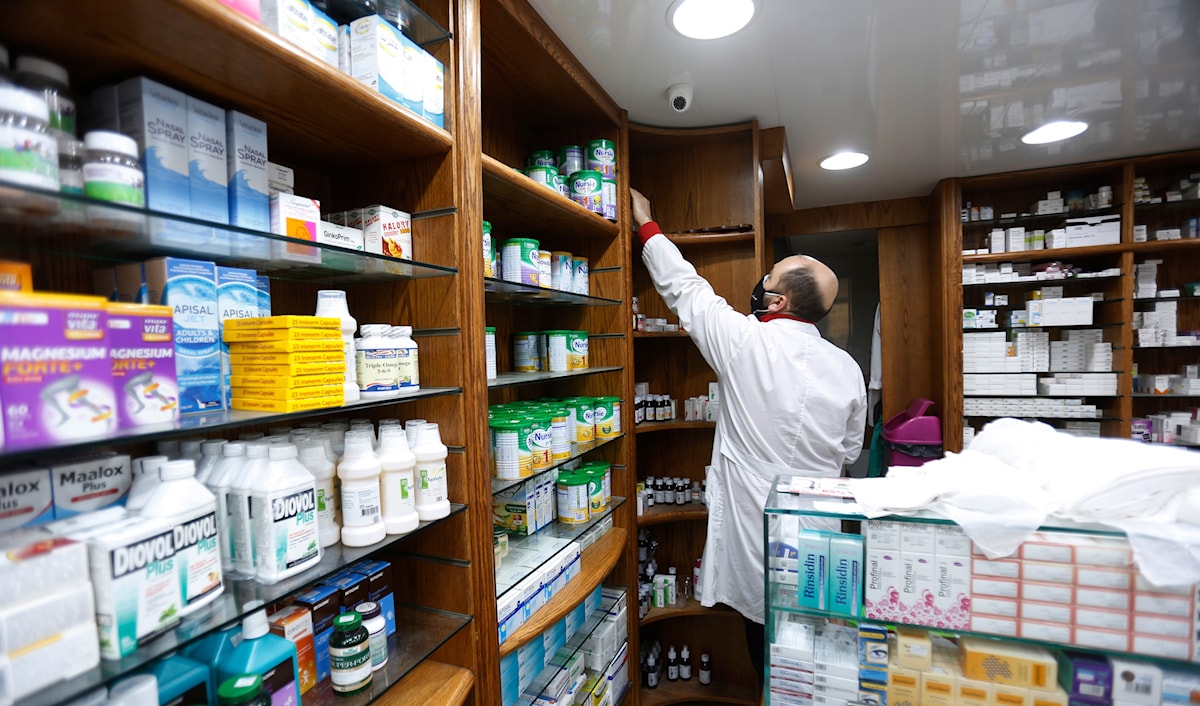 اعتماد المواطنين على الصيادلة في تشخيص الأمراض .. بين الثقة وسوء الفهم