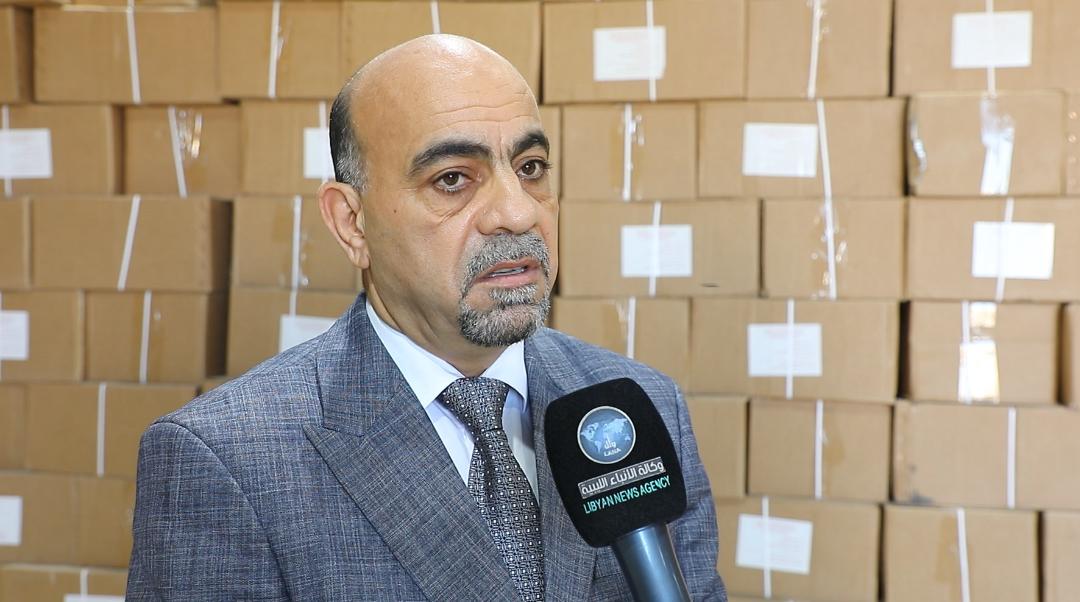 انطلاق توزيع الكتب المدرسية في بنغازي وسط تحديات نقص المعلمين وتأخر التوريد