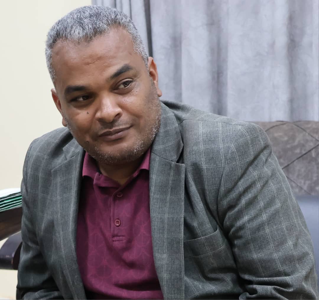 مراقبة التعليم بالأبيار تحذر من مقاطع مفبركة تسيء للمعلمين