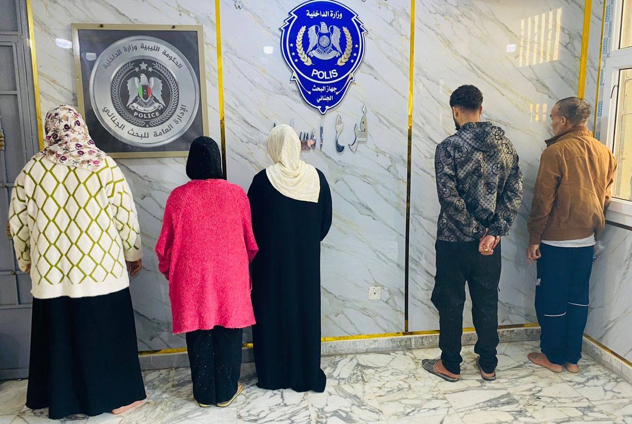 ضبط ممارسين للسحر والدعارة والاتجار بالمخدرات في منطقة البردي