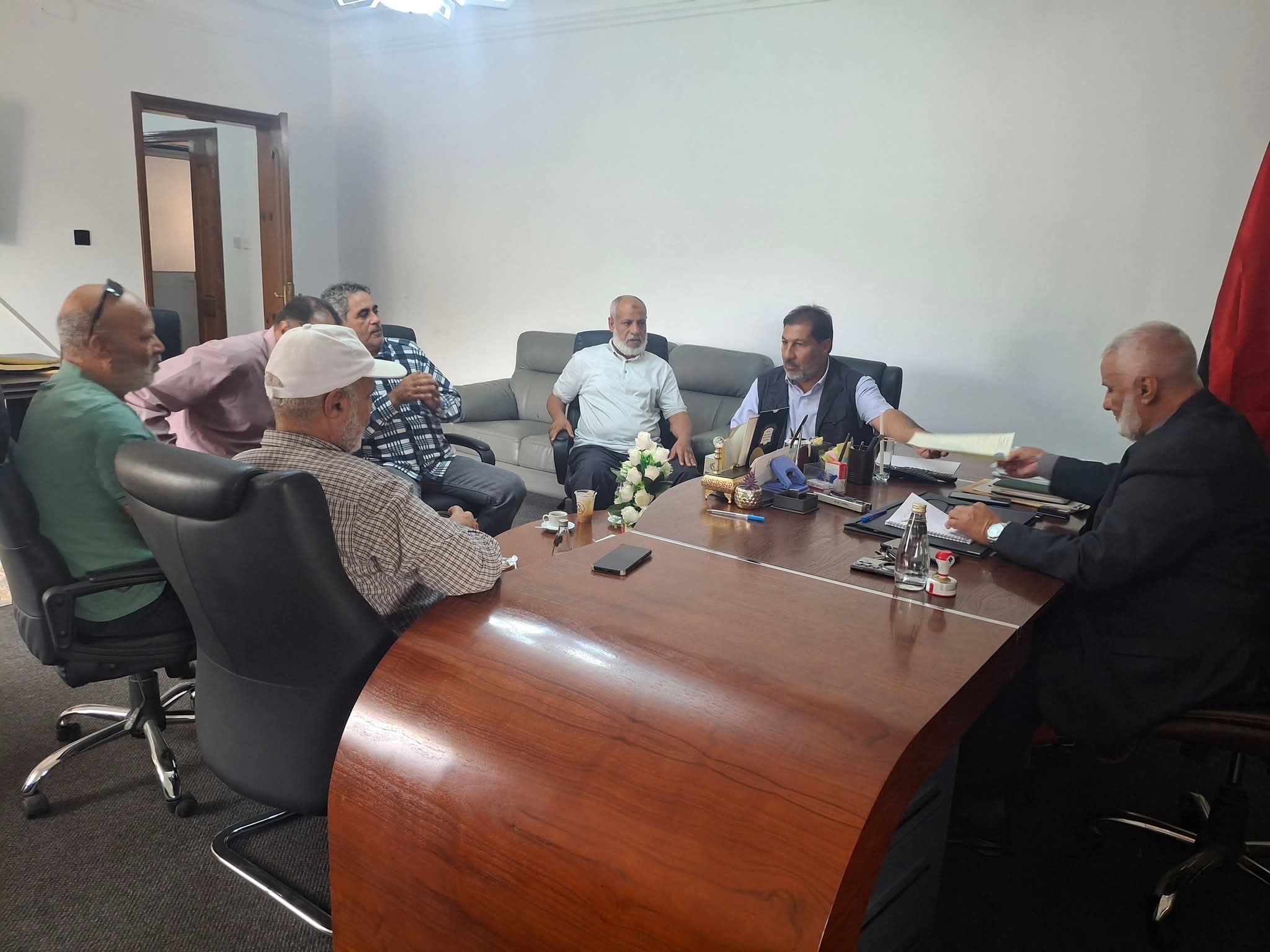 وزير الزراعة يتابع سير العمل بمشروع غوط السلطان