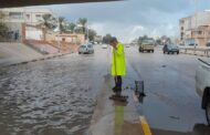 شركة المياه تتعامل مع الاختناقات الناتجة عن الأمطار في طرابلس 