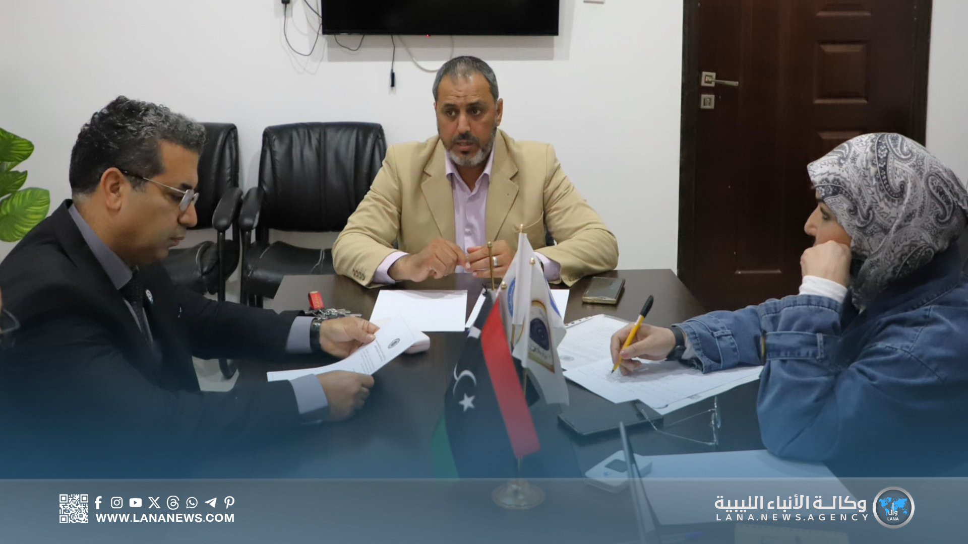 بحث سبل استكمال الإطار التشريعي لتوطين مشاريع الطاقة الشمسية