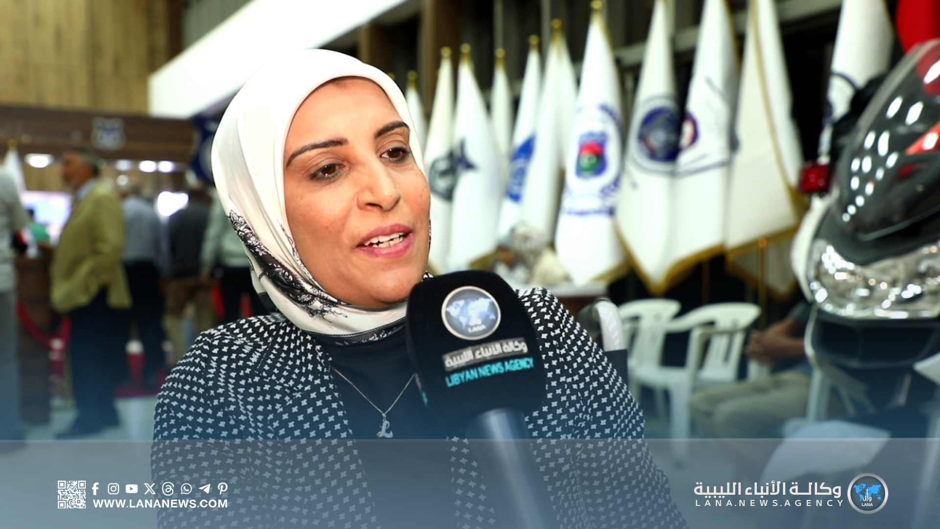 مديرة إدارة العجزة وذوي الإعاقة تُشيد بتنوع أجنحة معرض بنغازي للكتاب