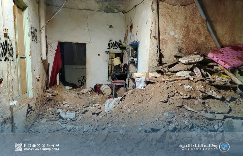 وفاة أم وأبنتيها أثر انهيار منزل متهالك بالمدينة القديمة بطرابلس