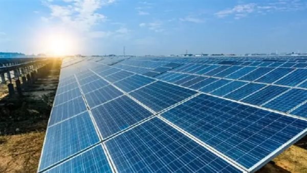 «تنزانيا» تفتتح أكبر مصنع لإنتاج الألواح الشمسية في أفريقيا