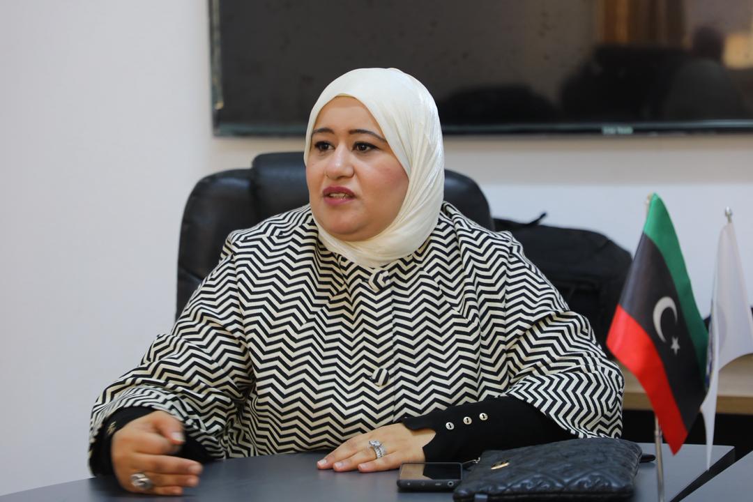 ندوة توعوية بمناسبة اليوم العالمي للإيدز بمكتب دعم تمكين المرأة