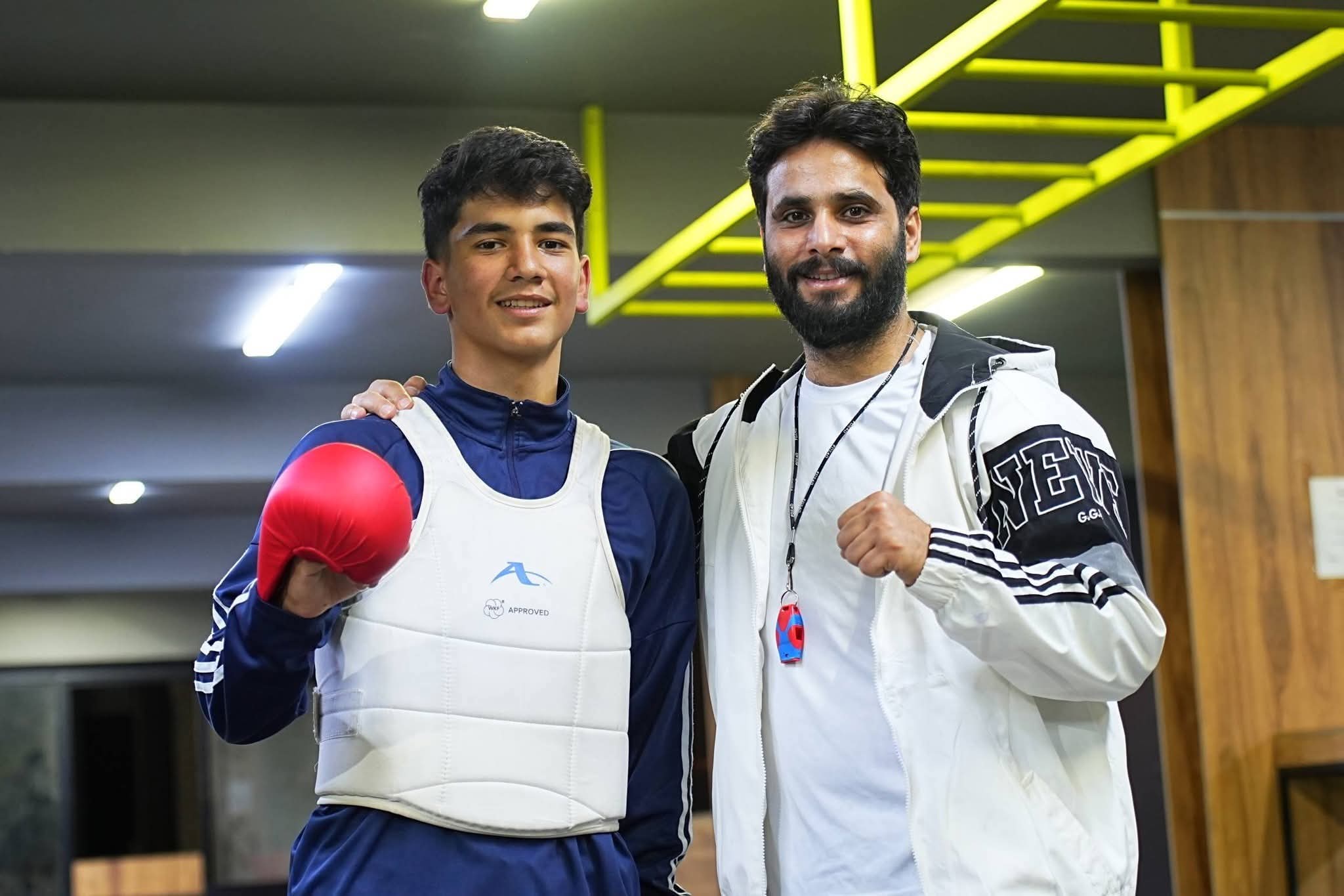 البطل نزار قيس يتجه إلى أنجولا لتمثيل ليبيا في دورة الألعاب الأفريقية للشباب