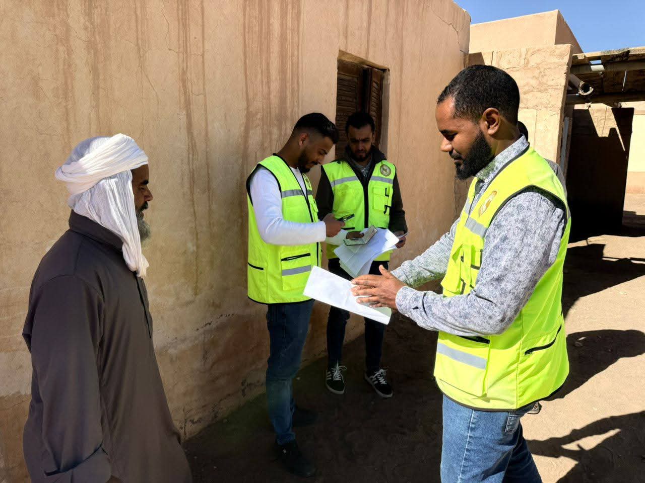 لجنة جبر الضرر تتفقد الأحياء المتضررة من سيول العام الماضي في تهالة 