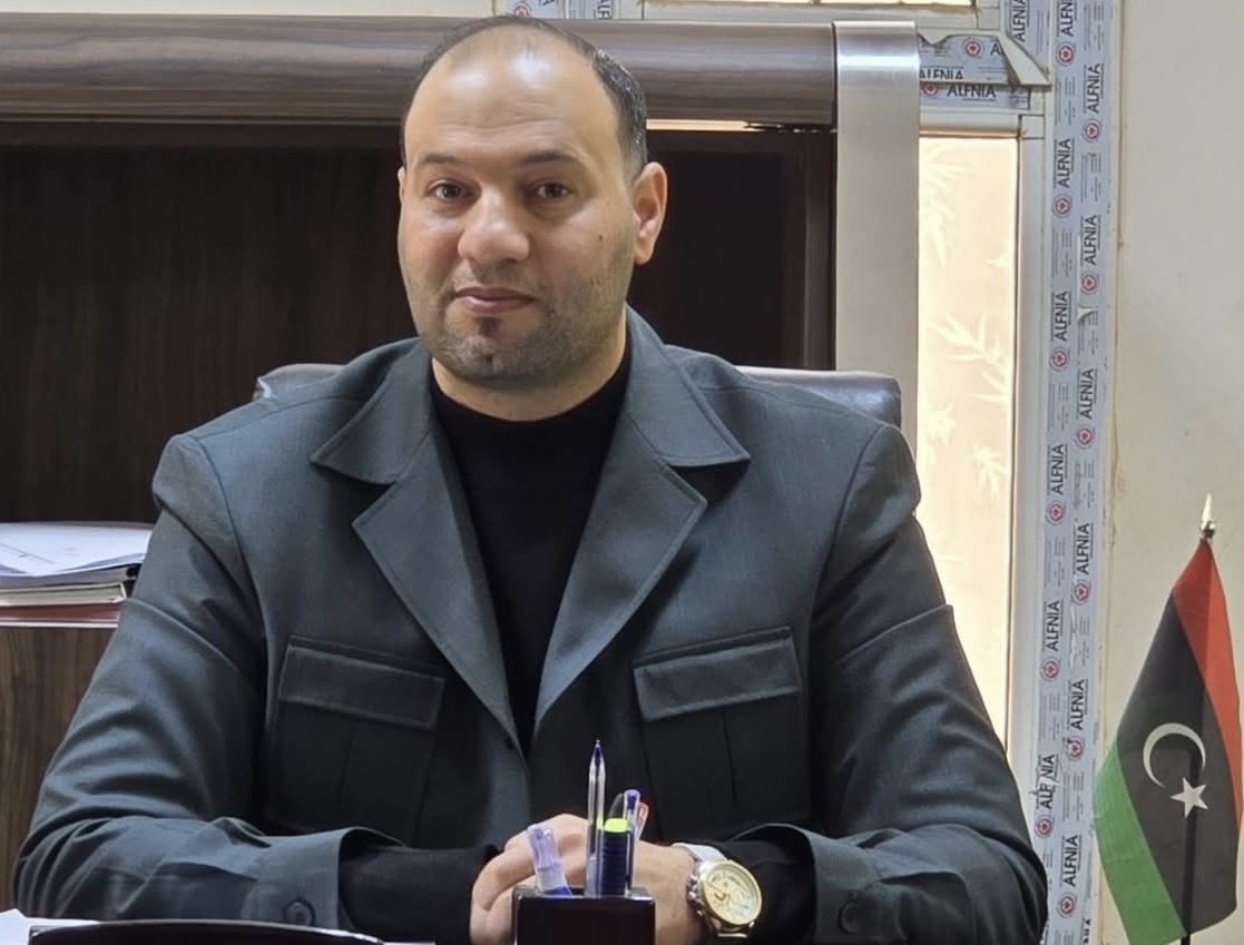 بلدية الكفرة توفر حافلات جديدة لتحسين خدمات الطلاب والطالبات