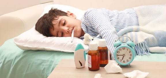 الأمراض الشائعة لدى الأطفال .. وعي الأسر خط الدفاع الأول