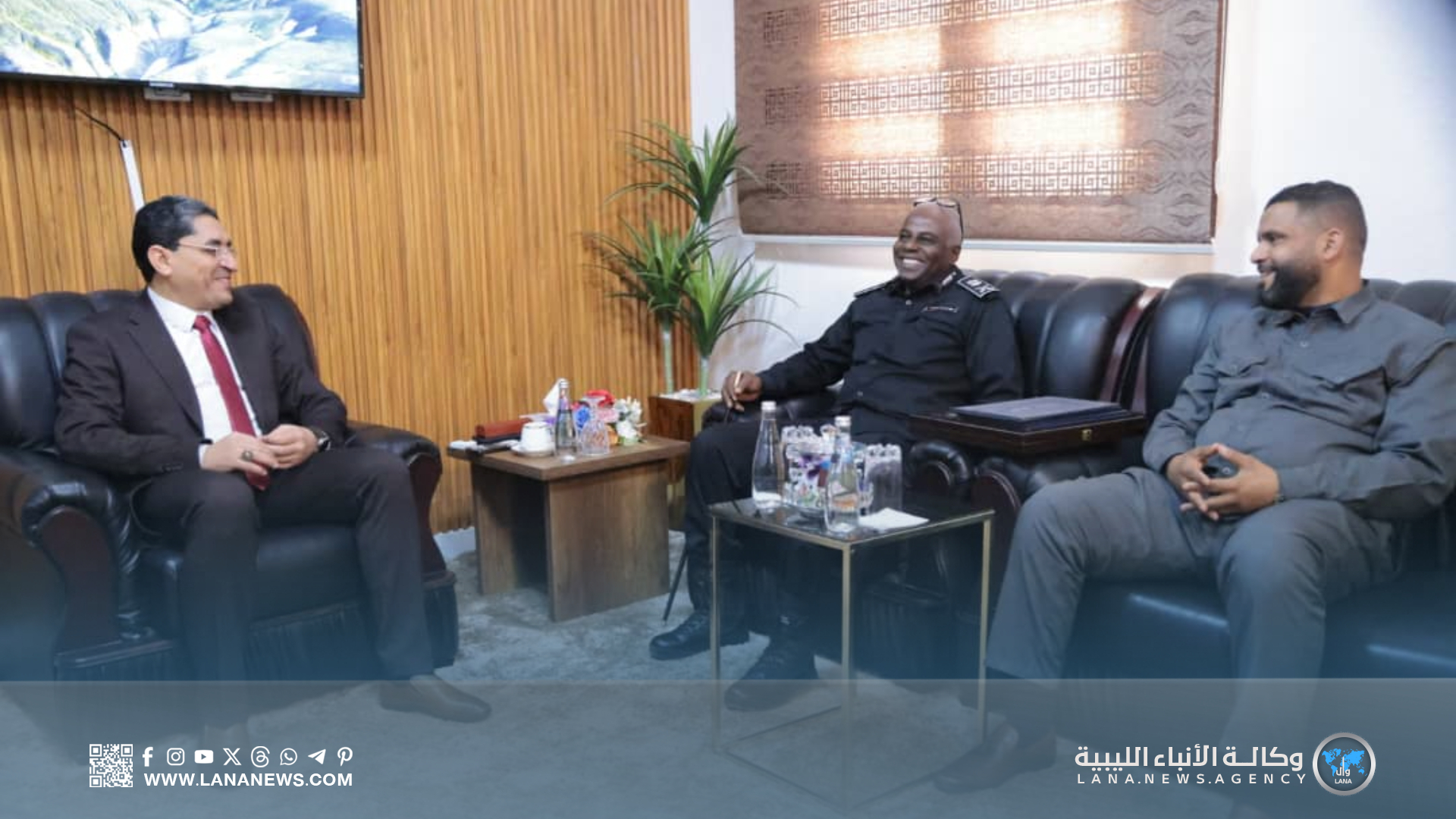 وزير العمل يُناقش الأمن السيبراني مع المباحث الجنائية بالجنوب